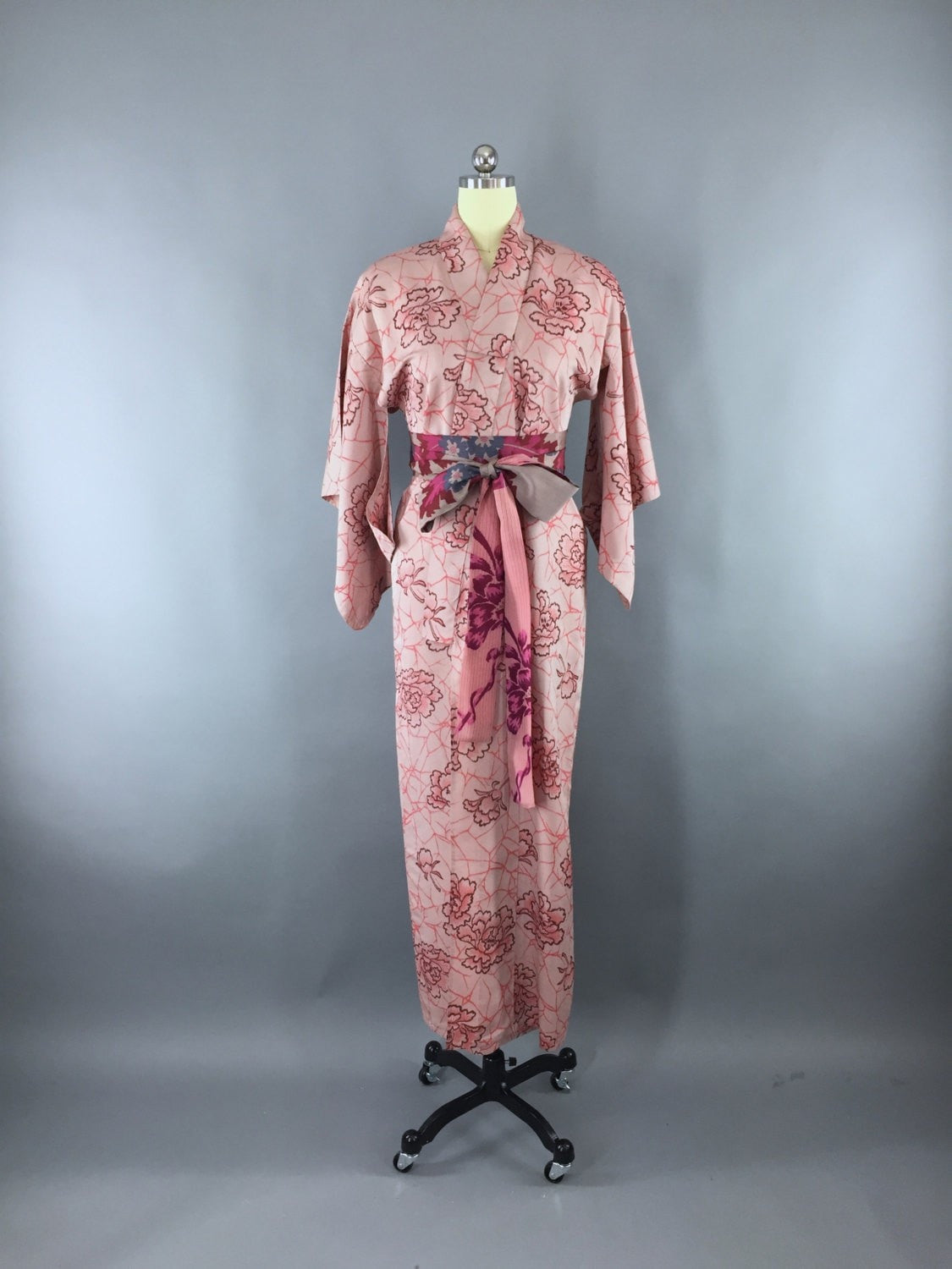 Vintage 1930s Silk Kimono Robe / Pink Floral Meisen Silk – ThisBlueBird