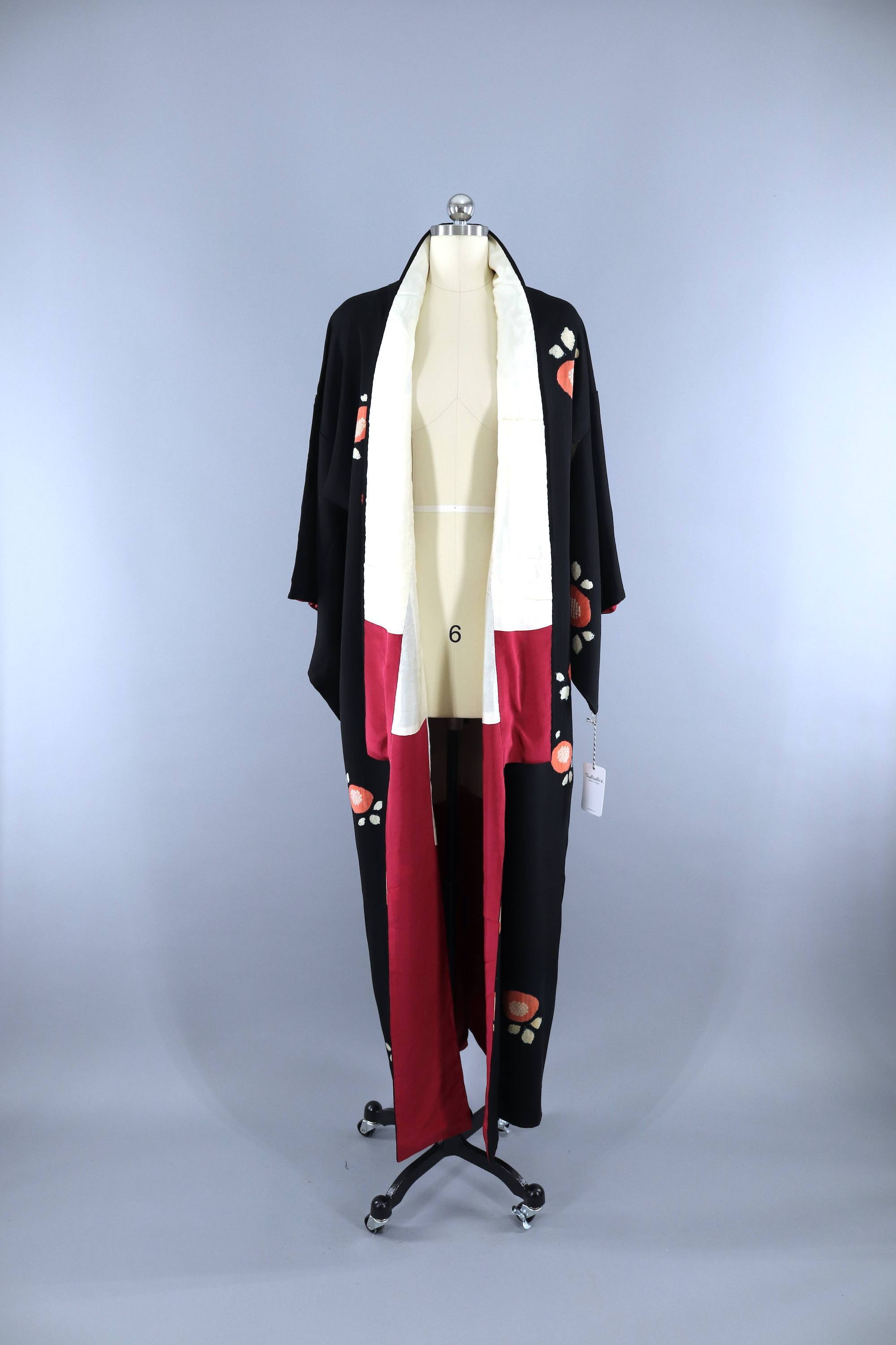 Vintage 1940s Silk Kimono Robe / Black & Coral Shibori Floral