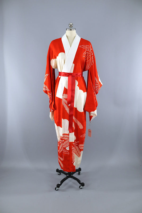 Vintage 1940s Silk Kimono Robe Juban / Red & White Shibori