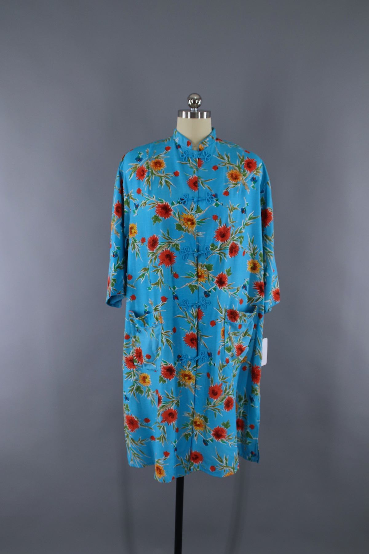 Vintage 1950s Robe Housecoat / Asian Chinoiserie / Aqua Blue Floral Pr ...