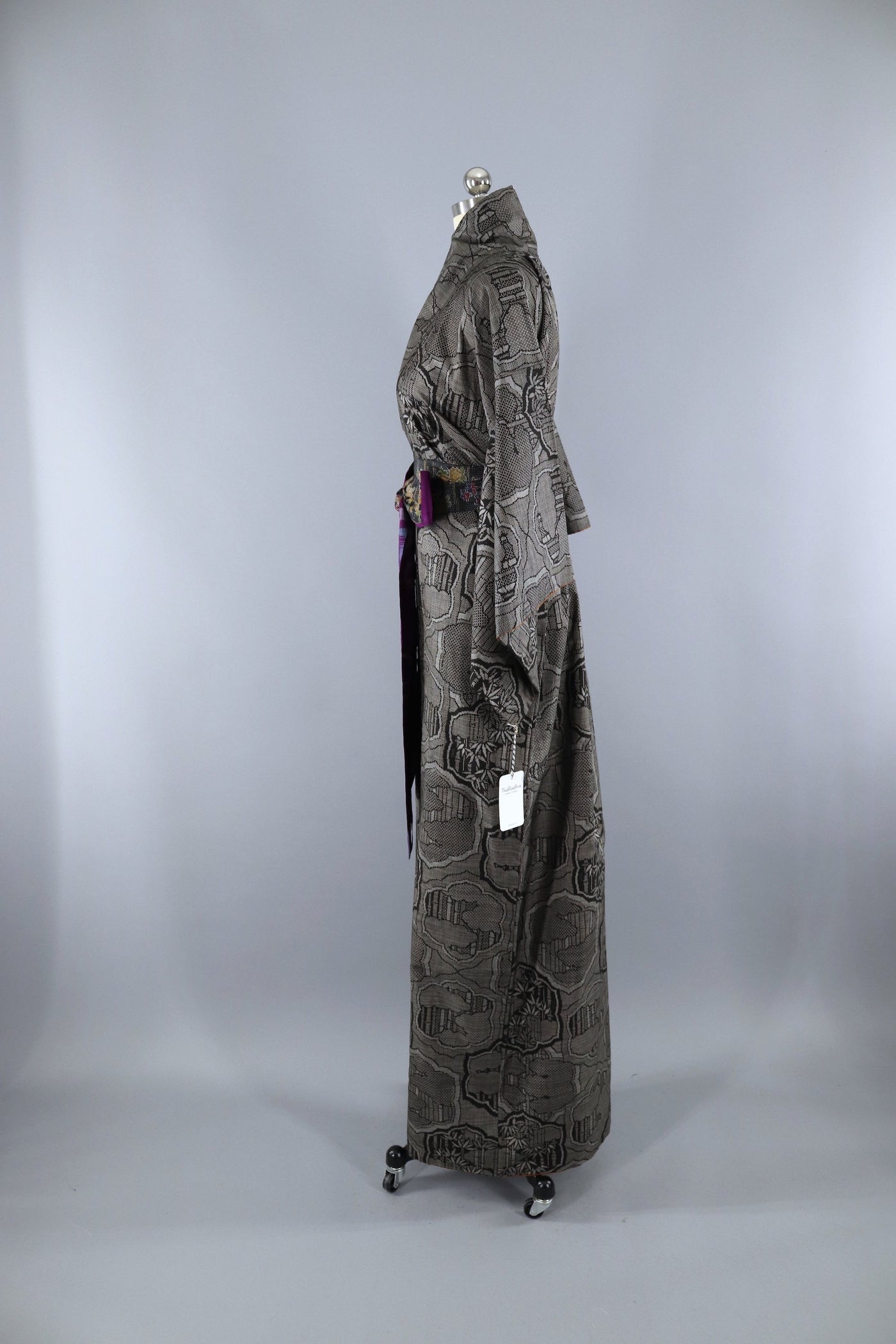 Vintage 1950s Silk Kimono Robe / Black Bamboo Ikat – ThisBlueBird