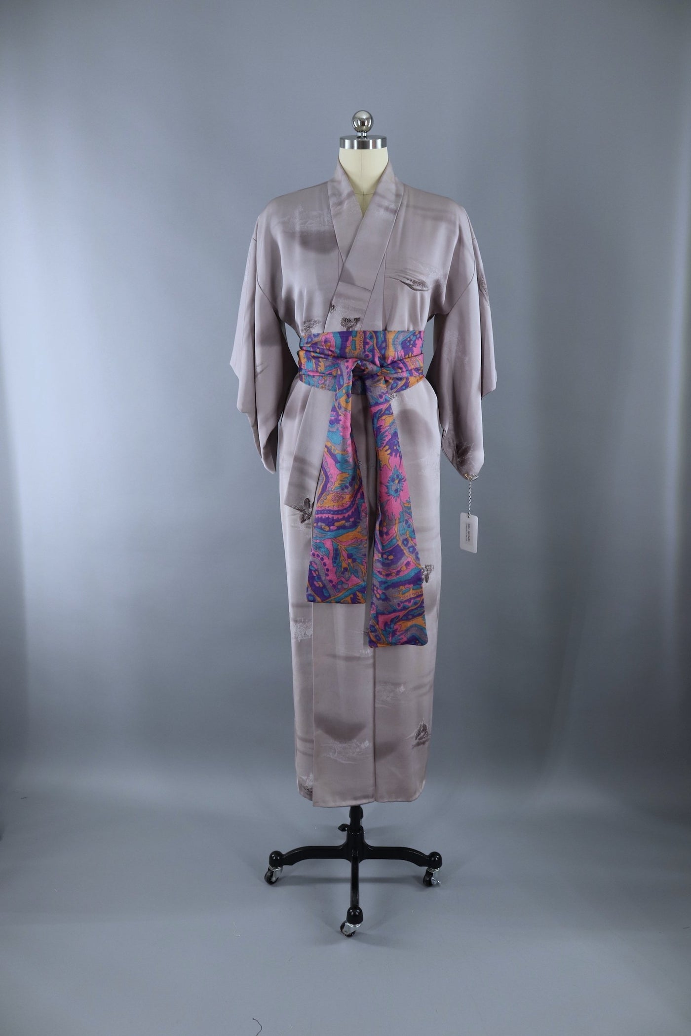 Vintage 1950s Silk Kimono Robe / Grey Ombre Damask – ThisBlueBird