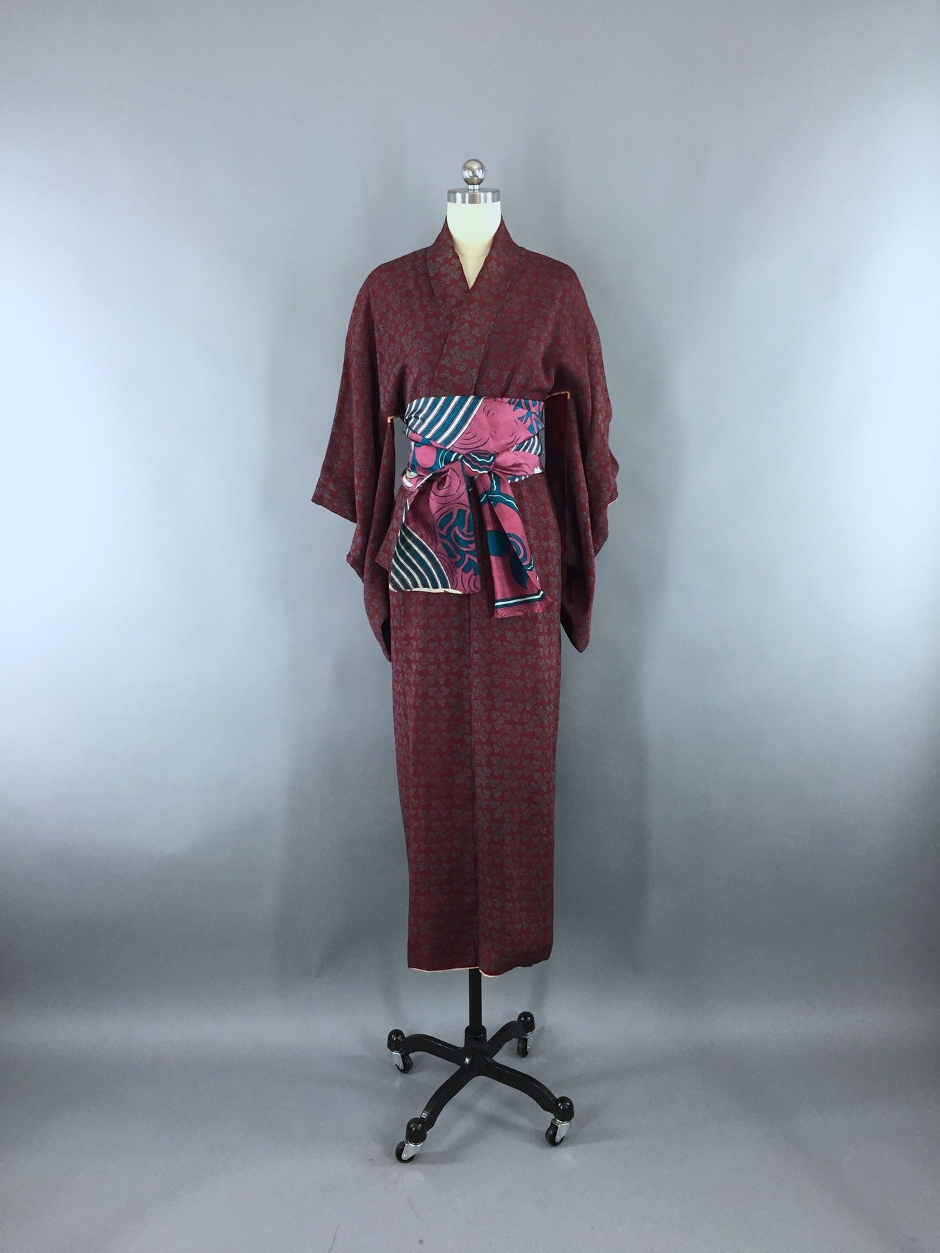 Vintage 1950s Silk Kimono Robe in Maroon and Aqua Blue Floral Print ...