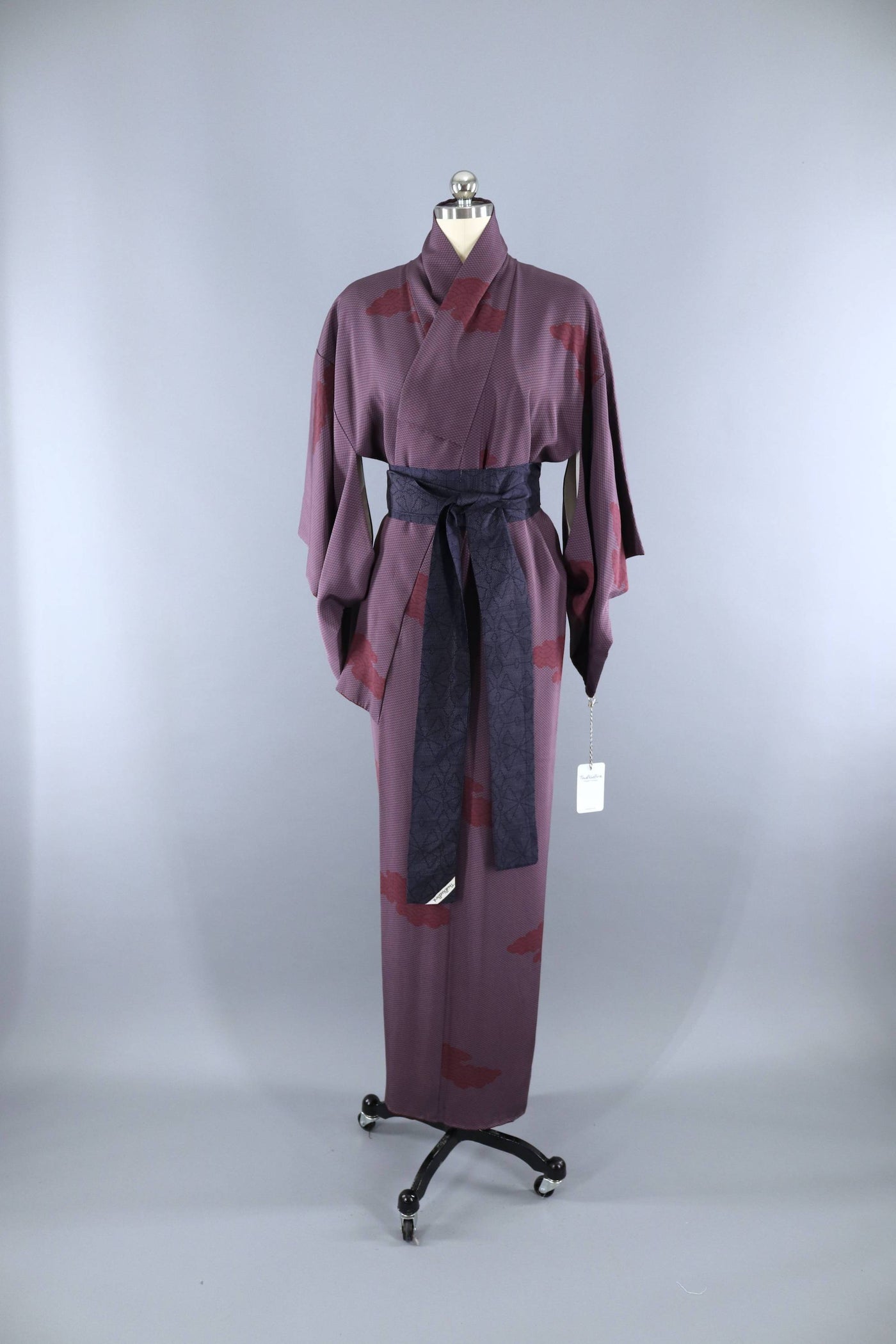 Vintage 1950s Silk Kimono Robe / Purple Maroon Honeycomb Floral ...