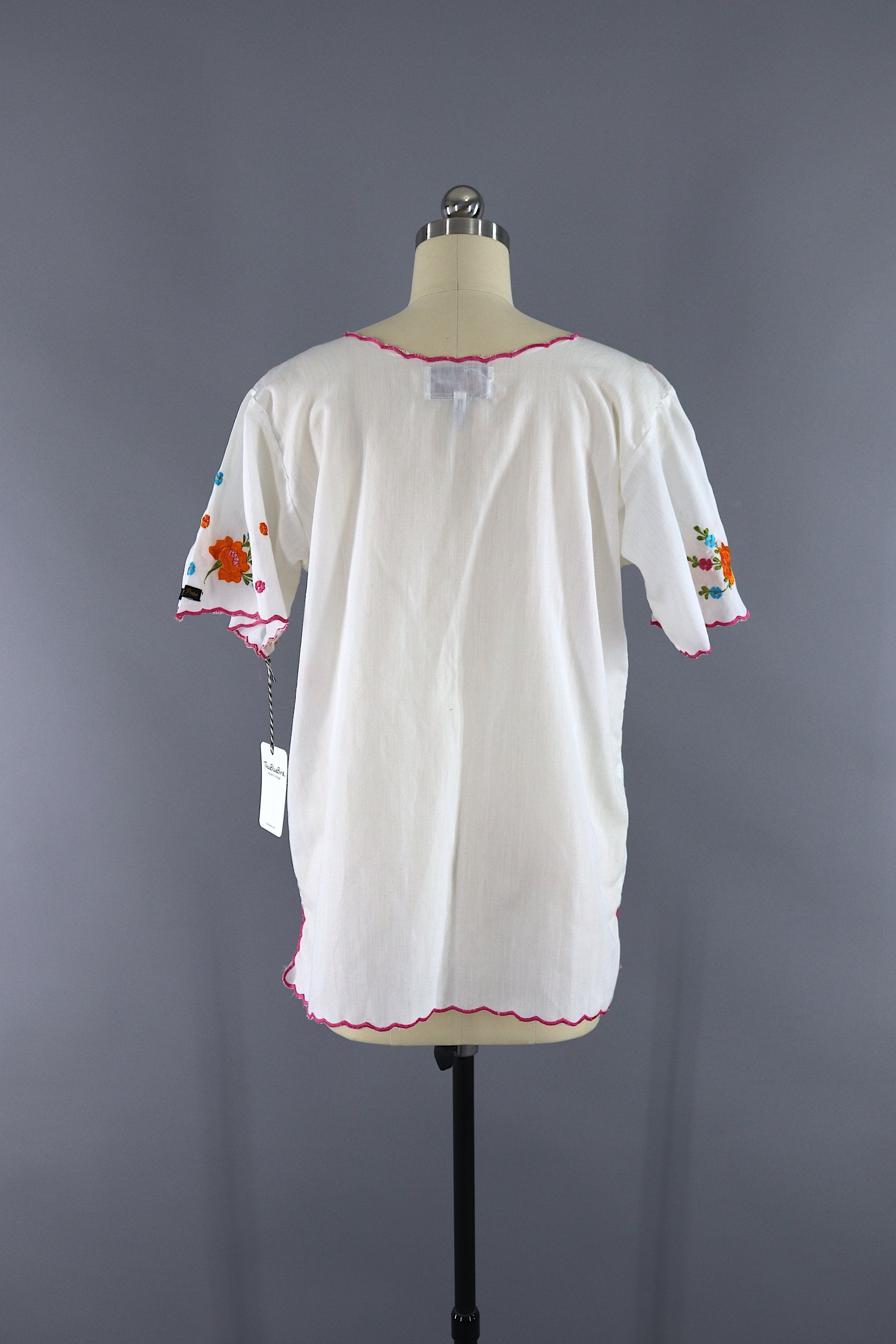 Vintage 1960s - 1970s Mexican Embroidered Tunic Blouse / Mario de la P