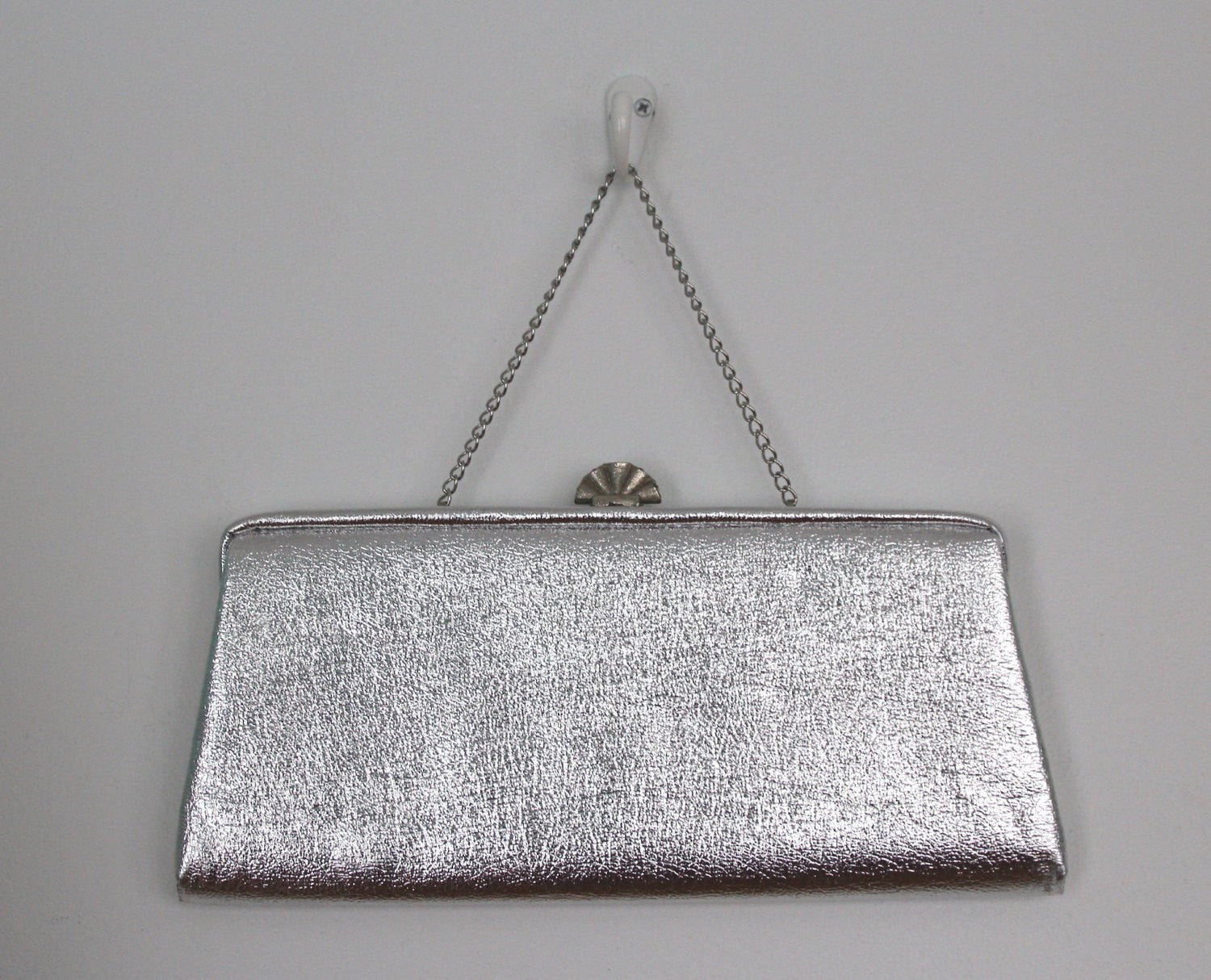 Vintage 1960s Handbag / Silver Formal Clutch Purse