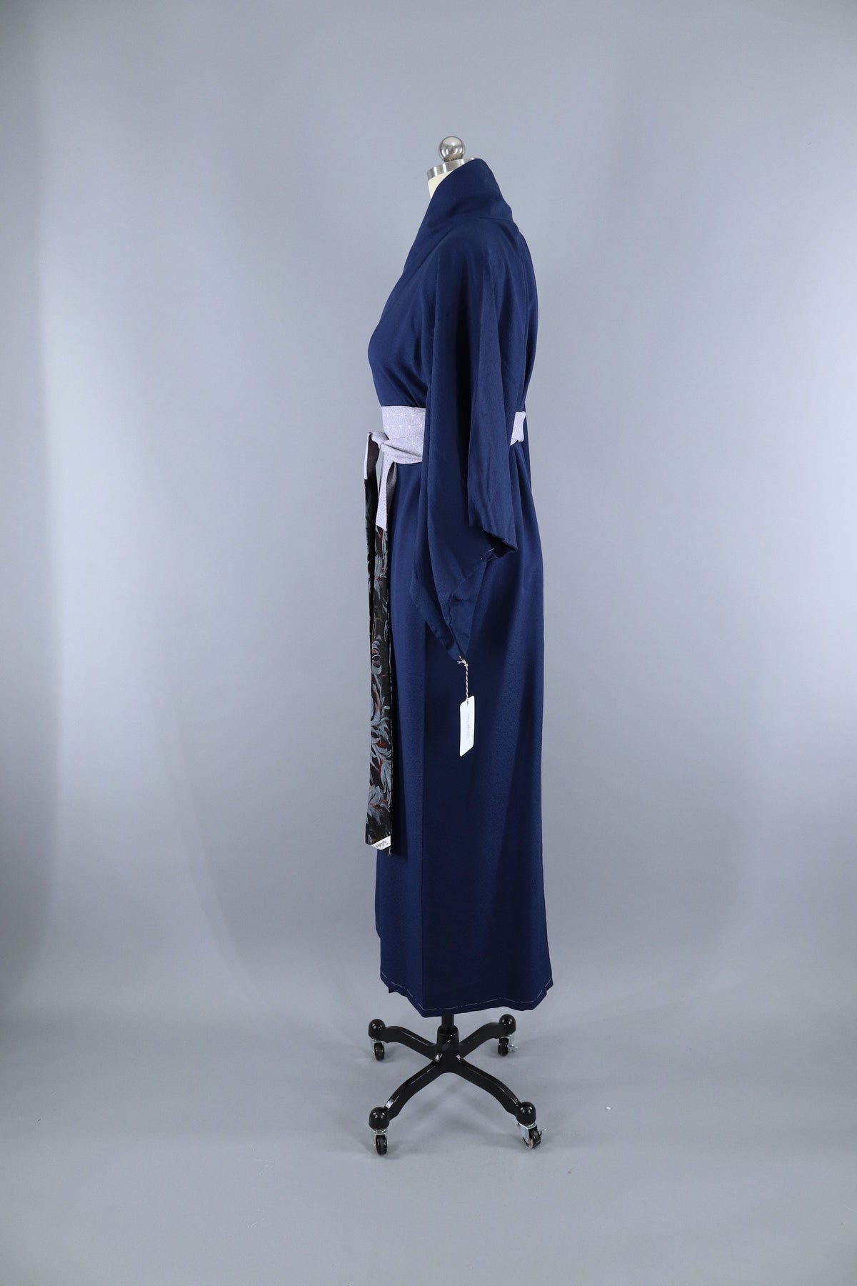Vintage 1960s Silk Kimono Robe / Dark Blue – ThisBlueBird