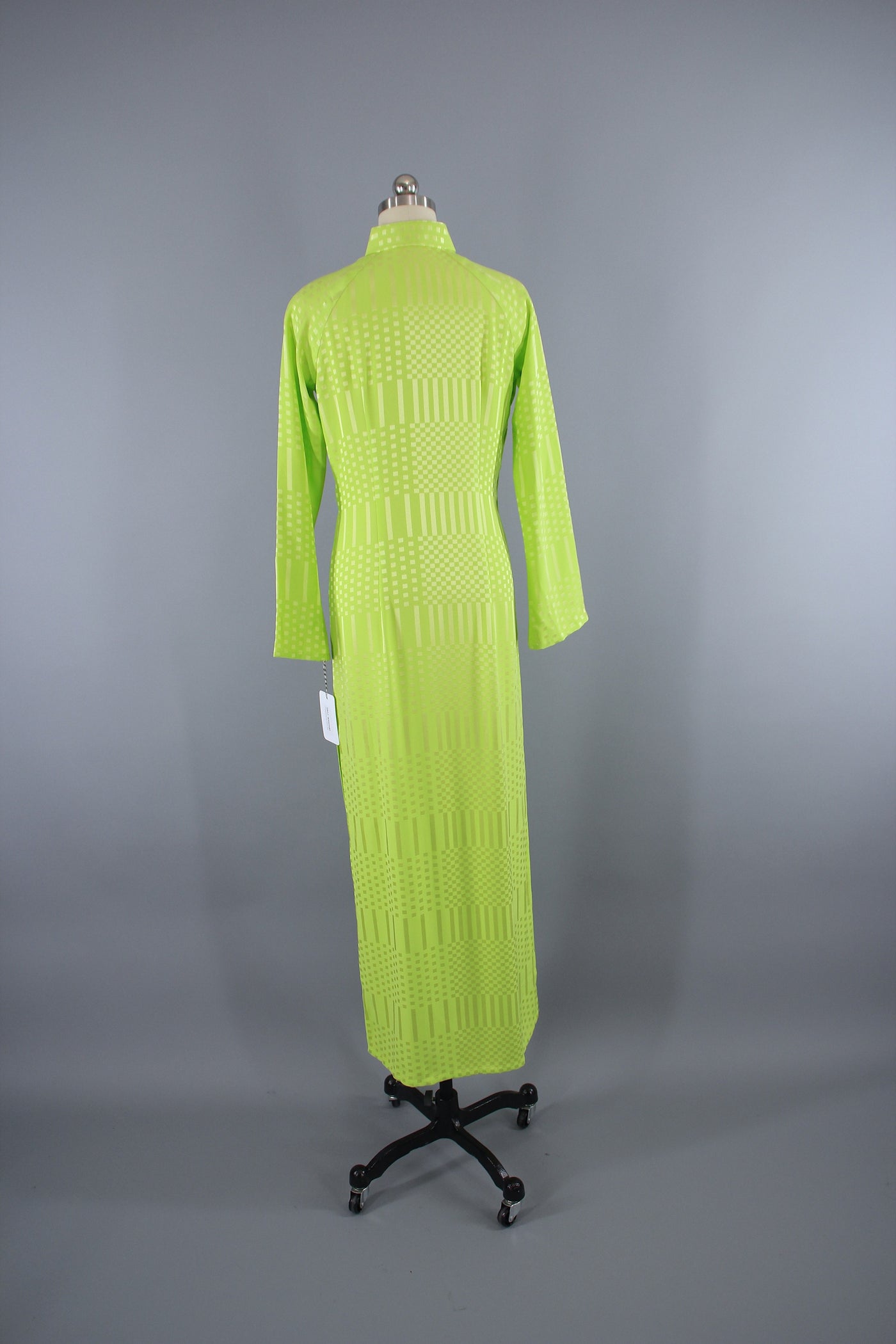 Vintage 1970s Ao Dai Vietnamese Dress / Lime Green – ThisBlueBird