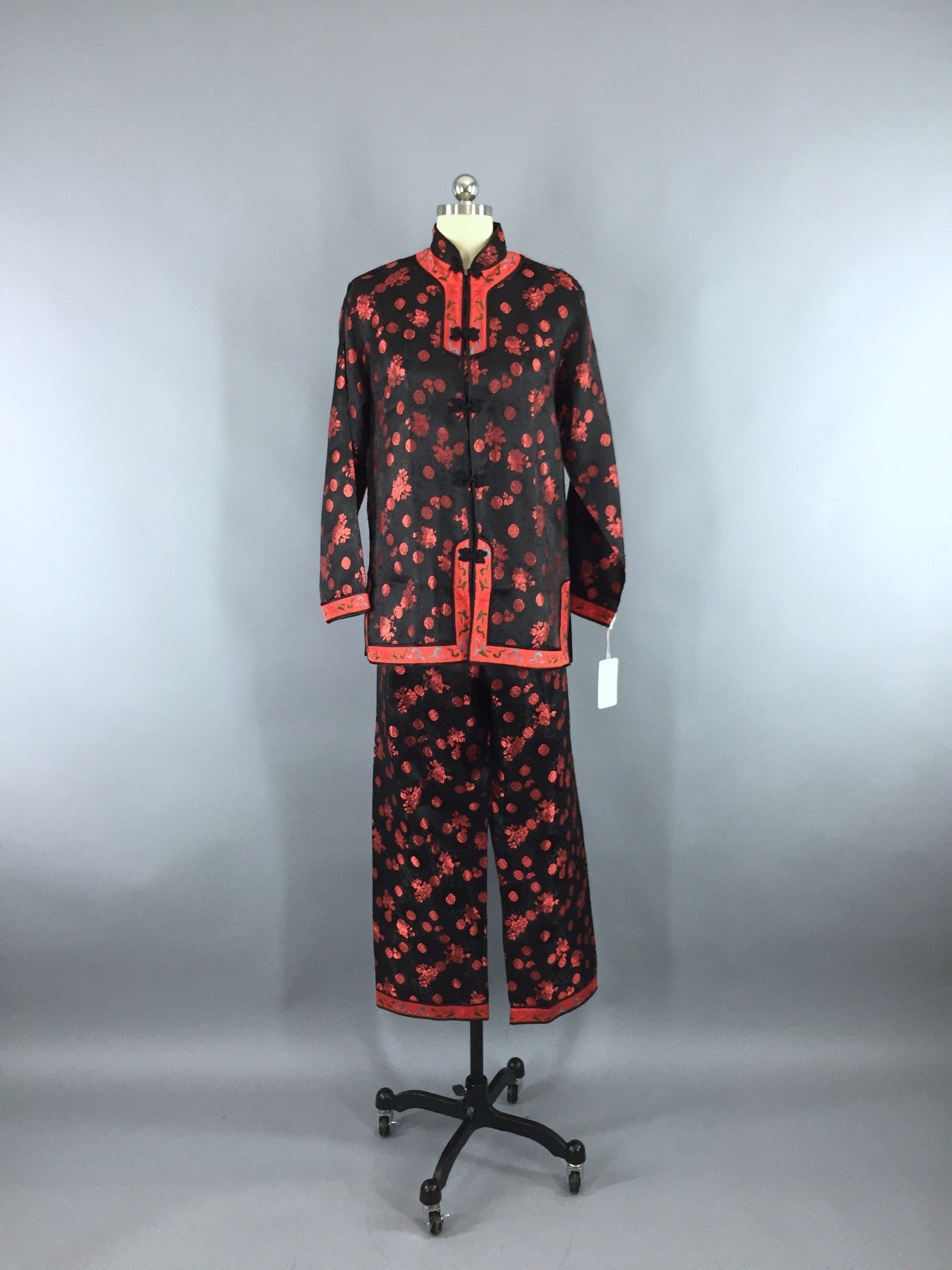 Vintage 1980s Black & Red Satin Brocade Asian Pajamas Set