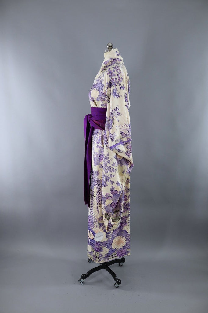 Vintage Silk Kimono Robe / White & Purple Floral – ThisBlueBird