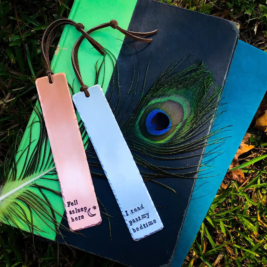 Aluminum bookmarks that make your reading records clearer