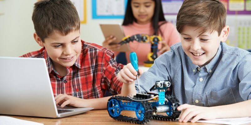 Robots for kids start learning to code
