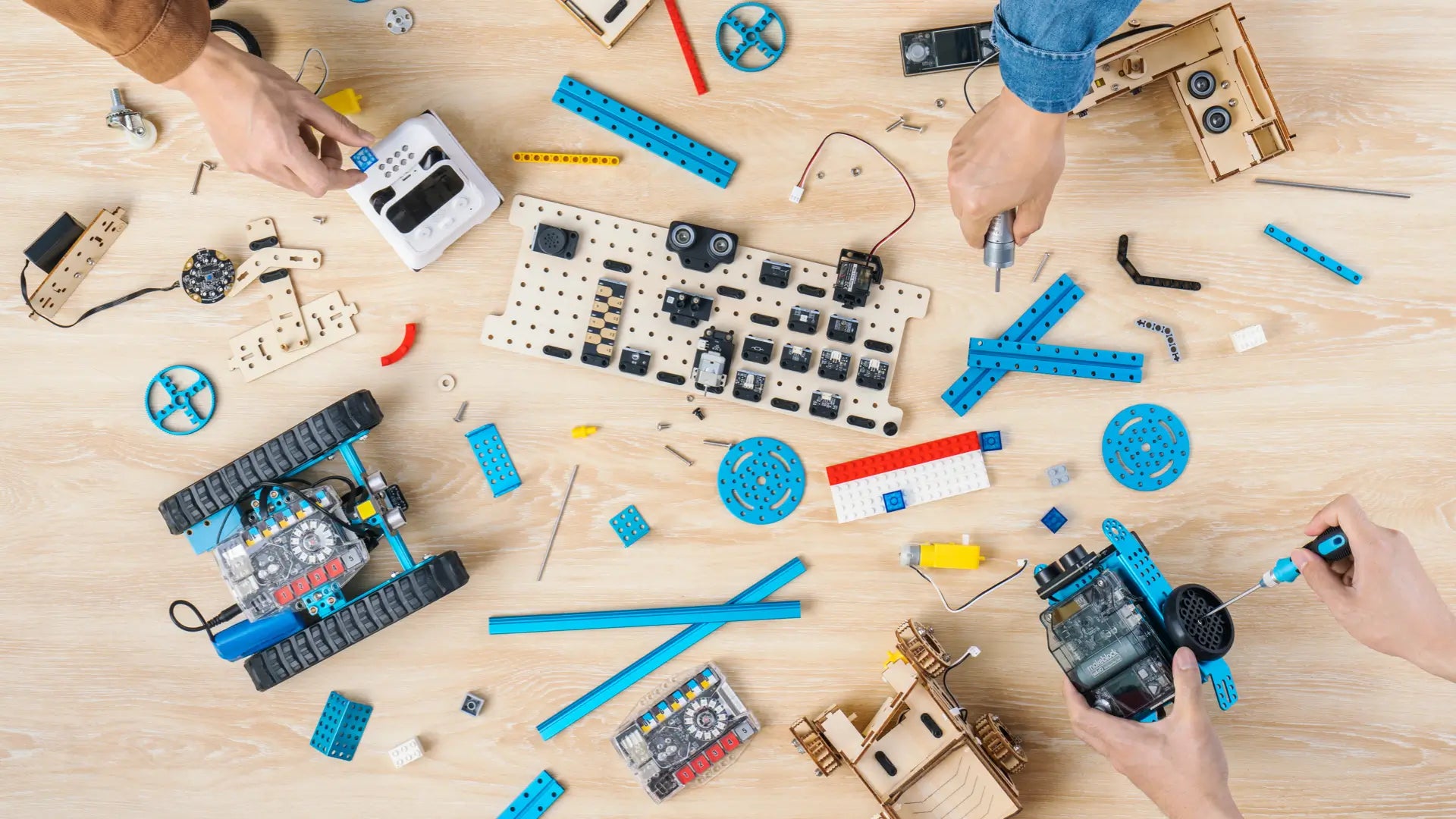 About Makeblock ｜Global STEM Education Company