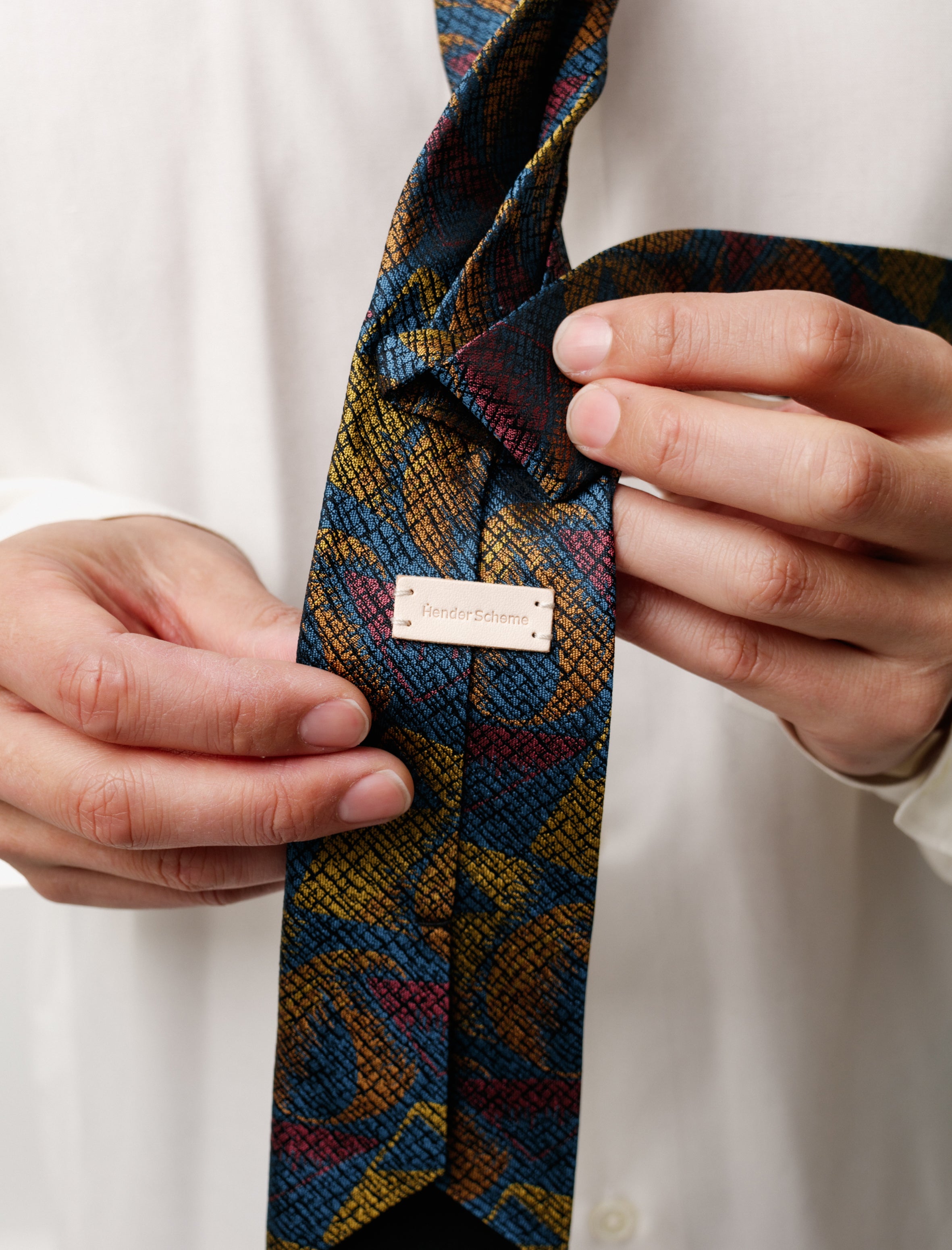 Hender Scheme necktie / cobalt blue