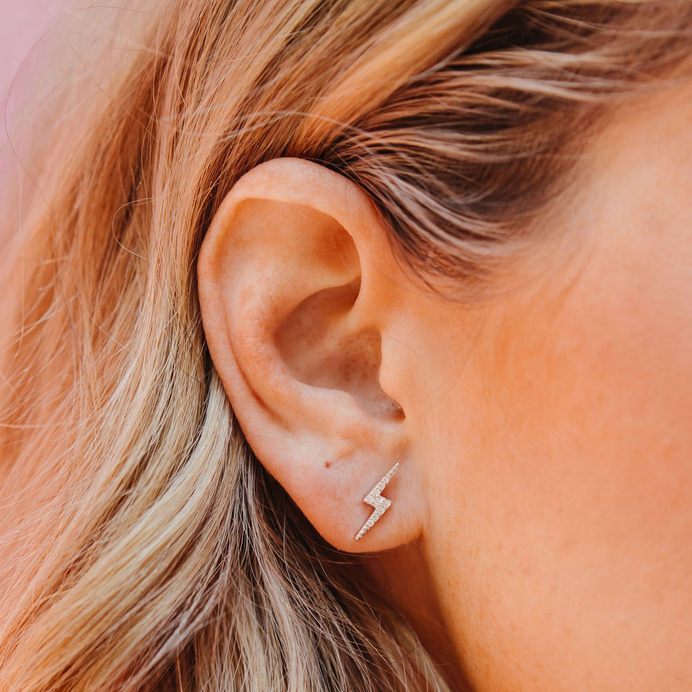 Dainty XO Stud Earrings – Chloe + Lois