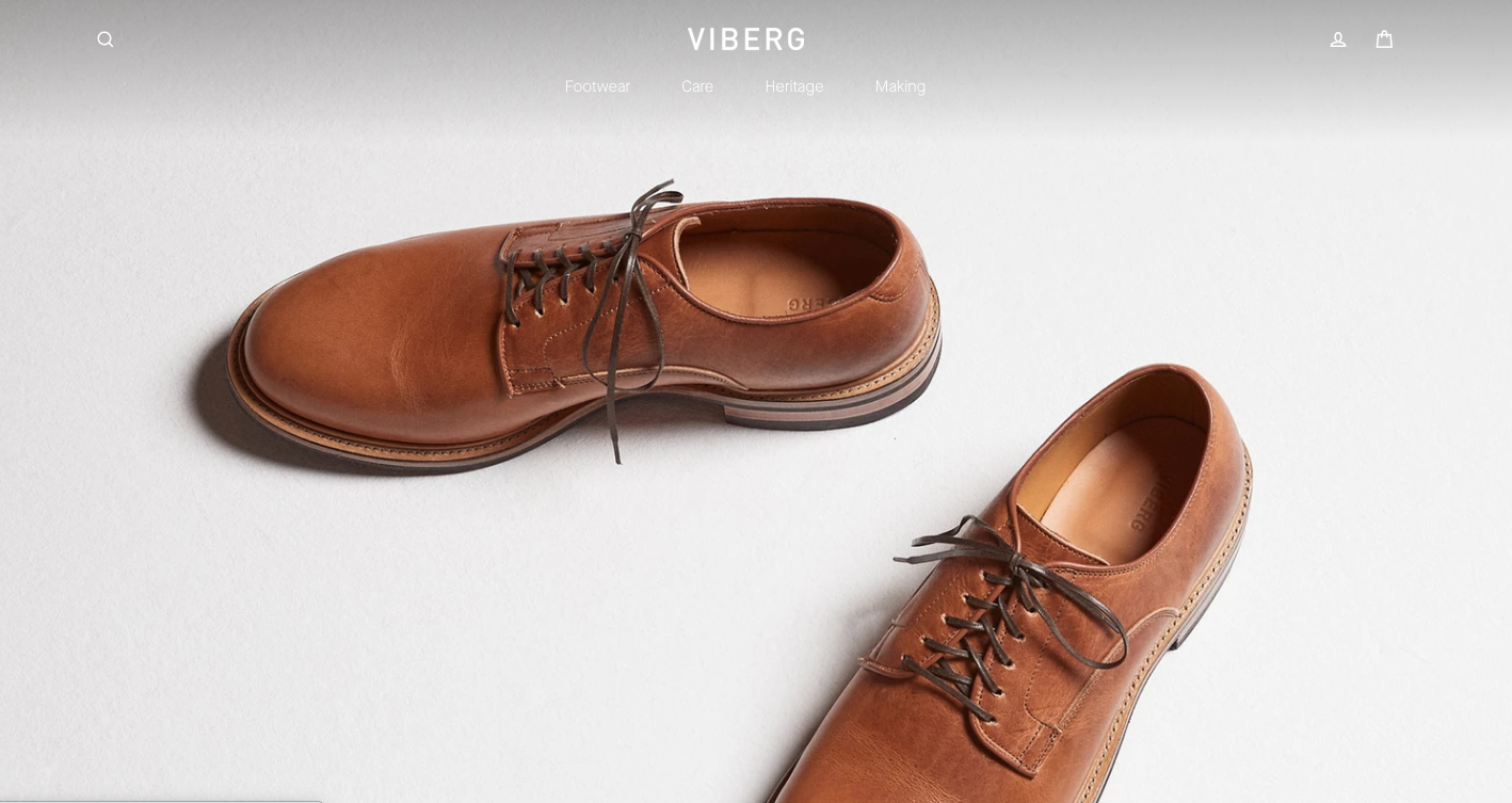 Viberg 的网站使用简单的布局，让鞋子占据中心位置。