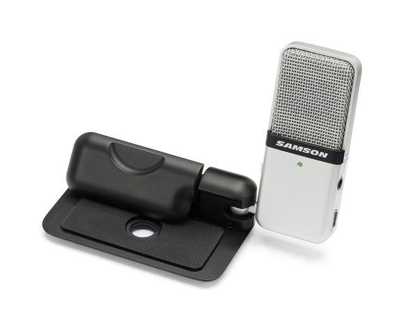 Ein Foto von einem kleinen Podcast USB-Mikrofon, welches du zum Podcast erstellen nutzen kannst.