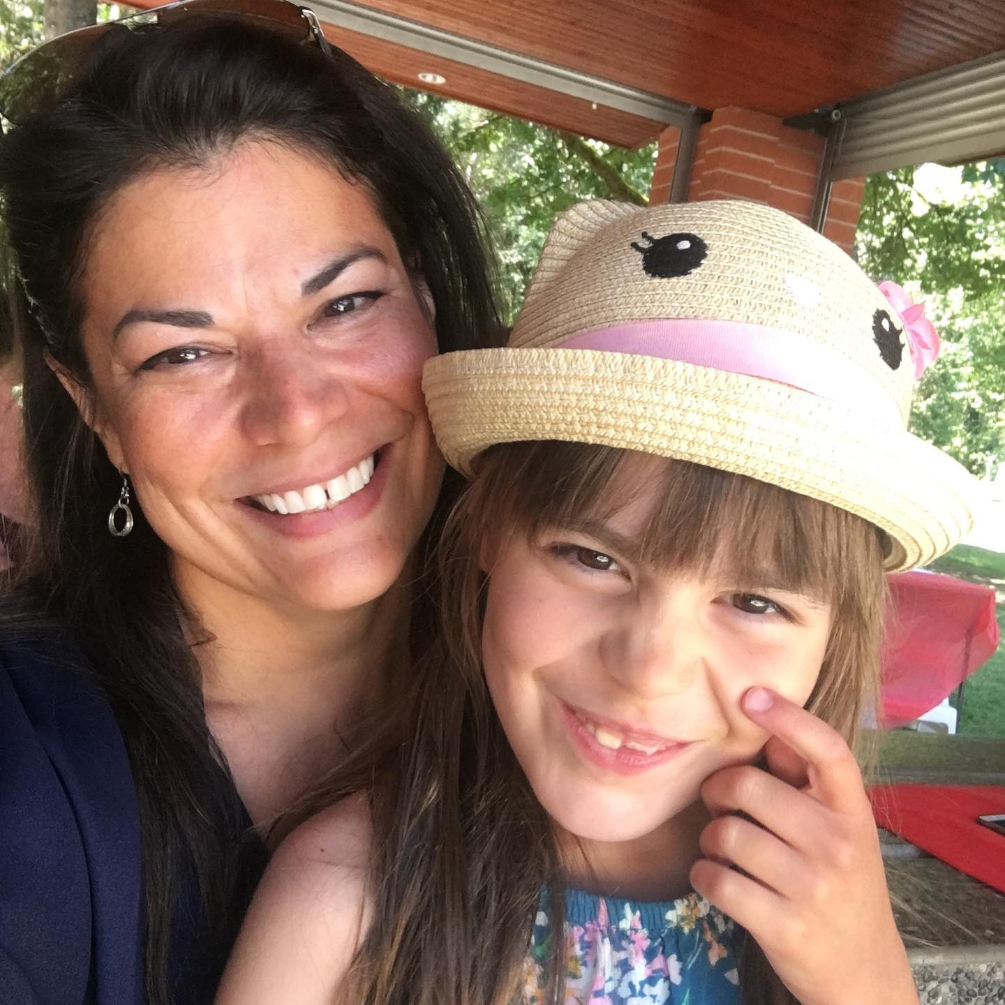 Shopify Masters: BFCM roundup, Satya founder Patrice Mousseau taking a selfie with her daughter Esma