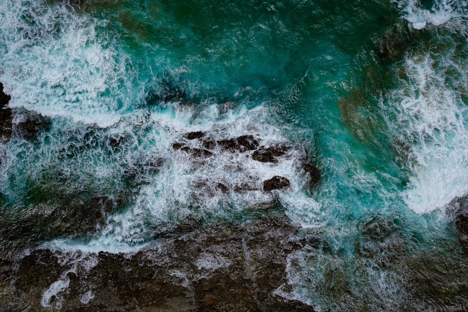 Aerial view of a choppy ocean