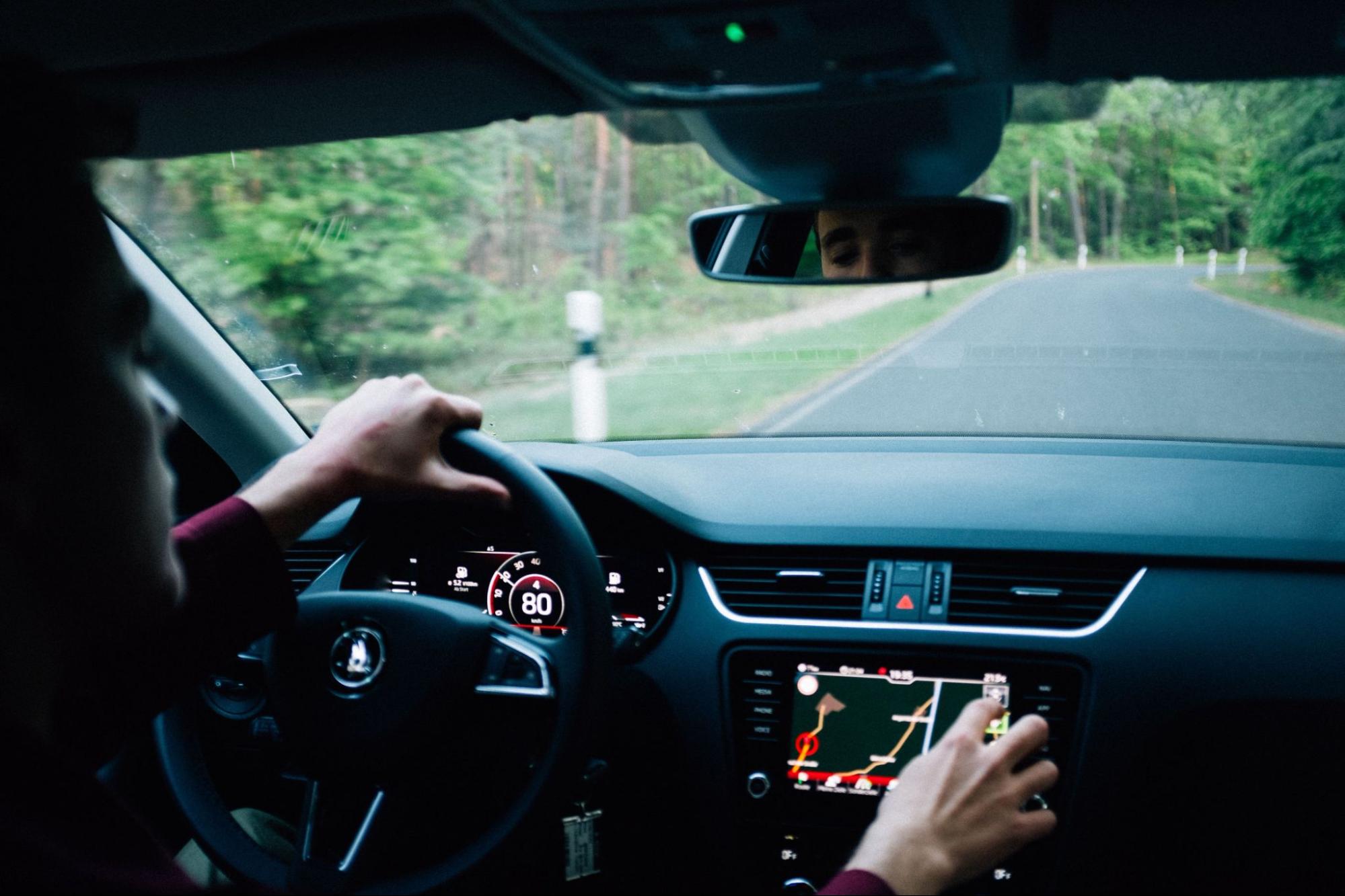 gps-navigatie in een auto