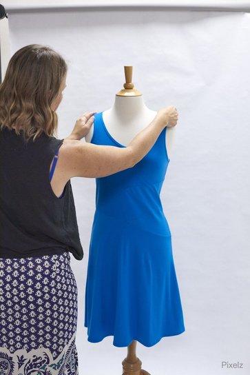 styling a mannequin for photo shoot