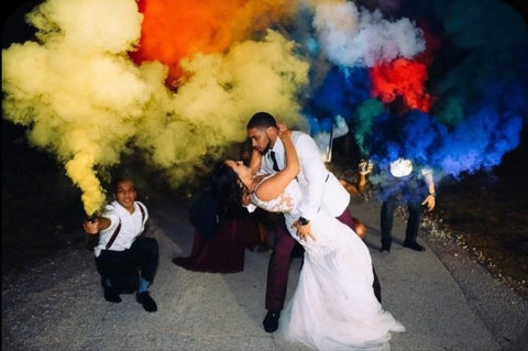 wedding day smoke bombs