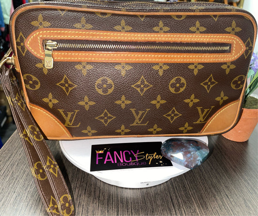 Comparing Vintage Louis Vuitton Marly Dragonne Clutch GM vs. PM and similar  bags 