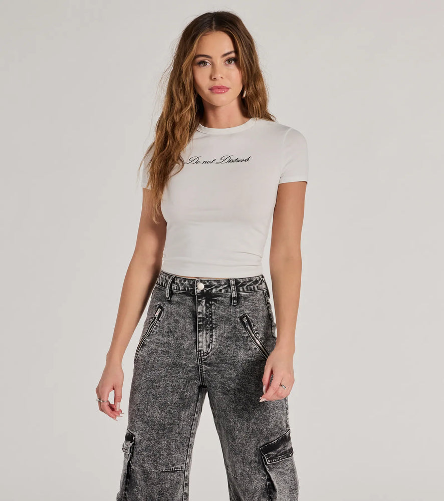 Windsor Do Not Disturb Cropped Graphic T-Shirt Top in White
