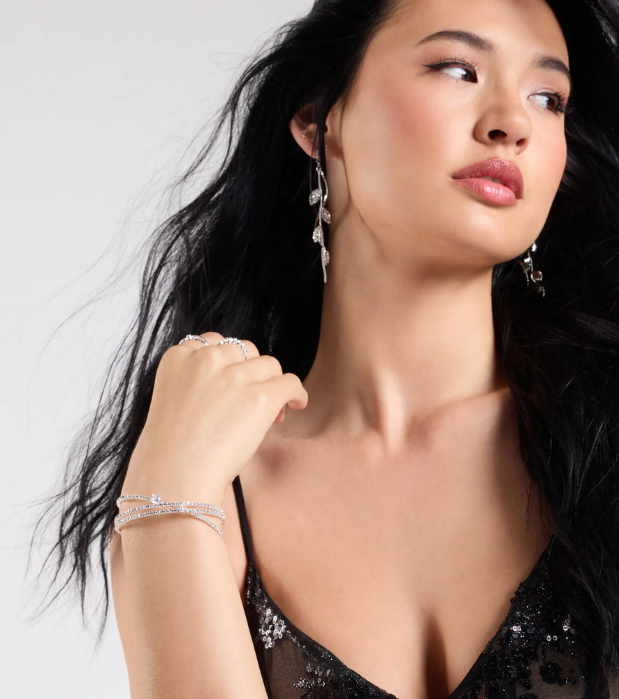 Luxe Invitation Rhinestone Criss Cross Bracelet in Silver