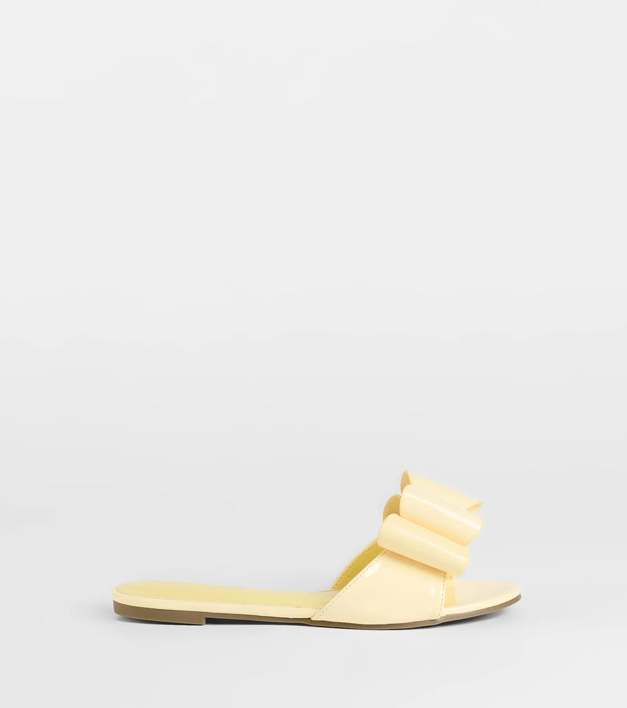 Charmed Intent Bow Sandals in Yellow