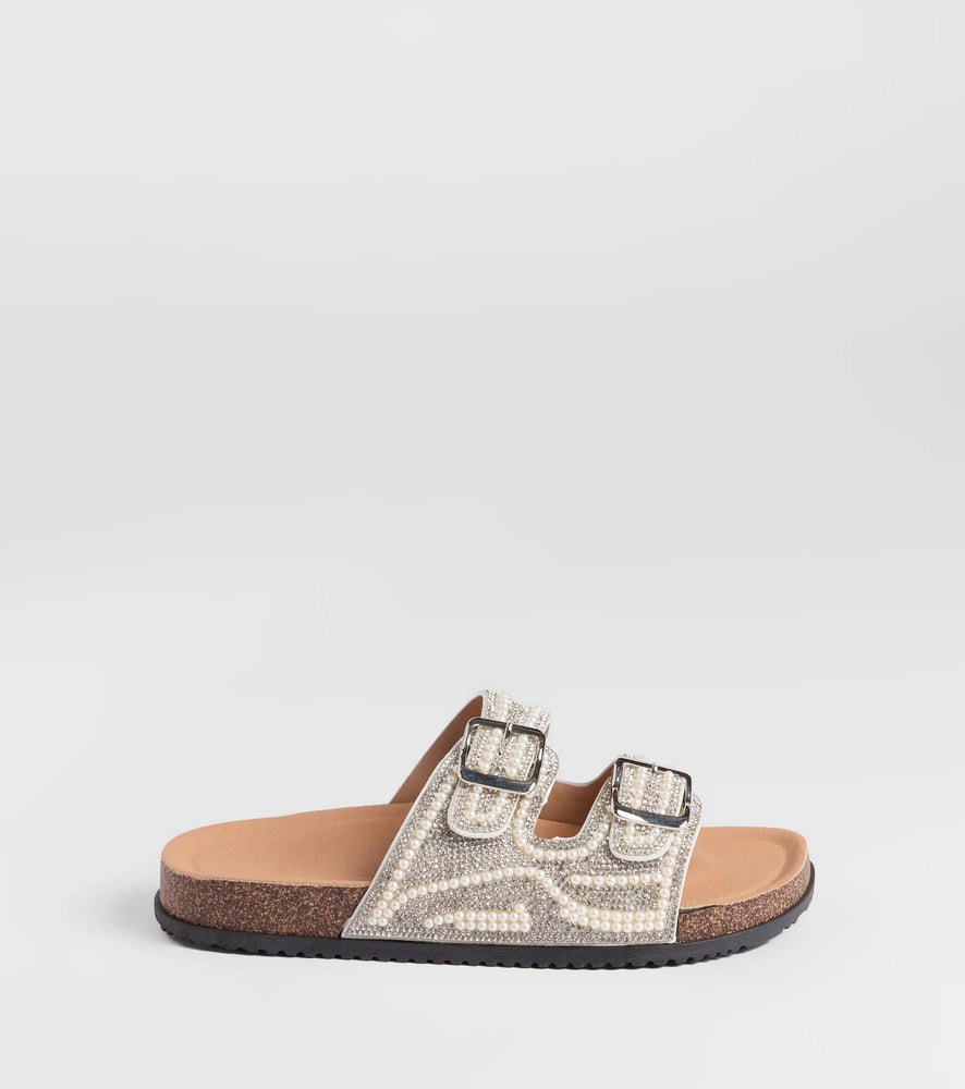 Pretty Glam Rhinestone Pearl Buckle Slide Sandals in White