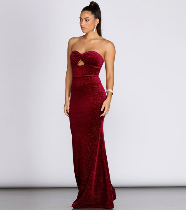 Annabeth Velvet Strapless Gown & Windsor