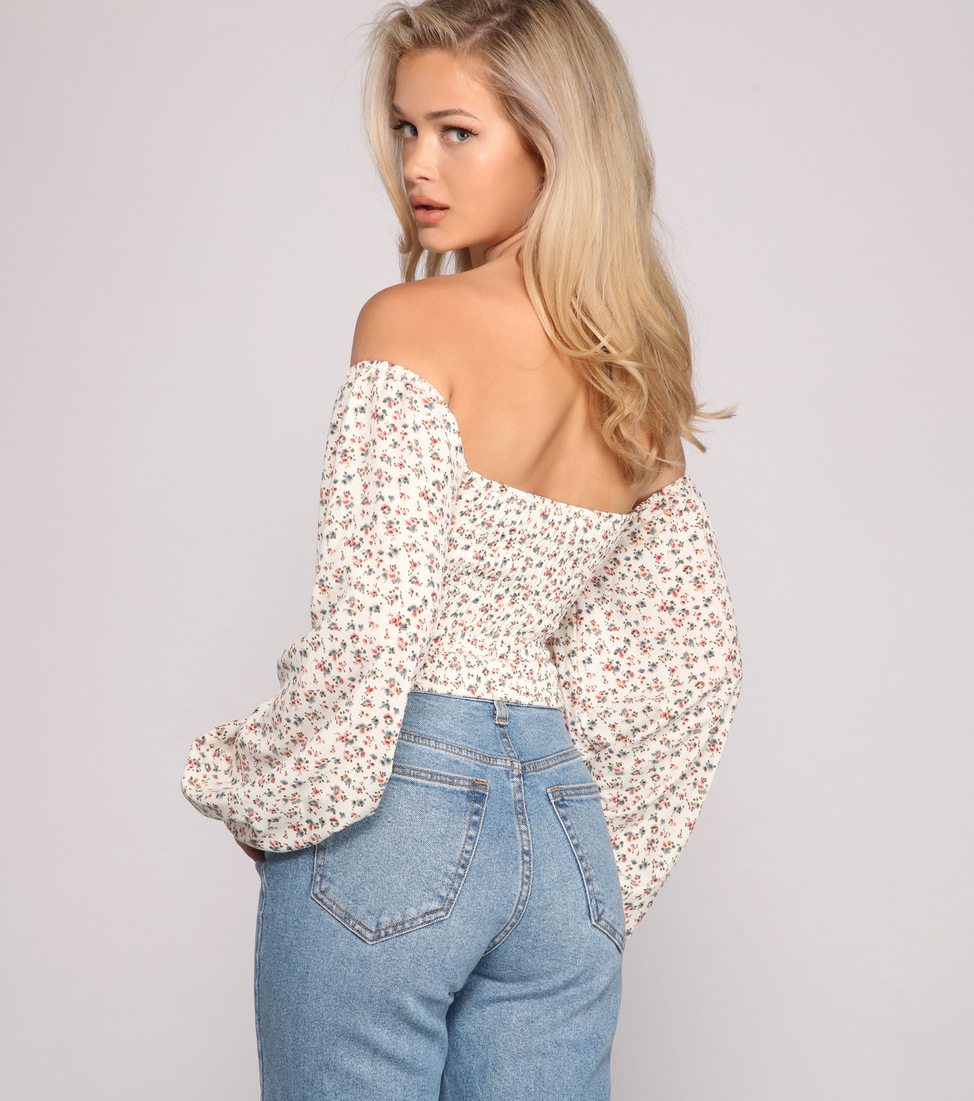 Cover Me In Florals O-Ring Crop Top & Windsor