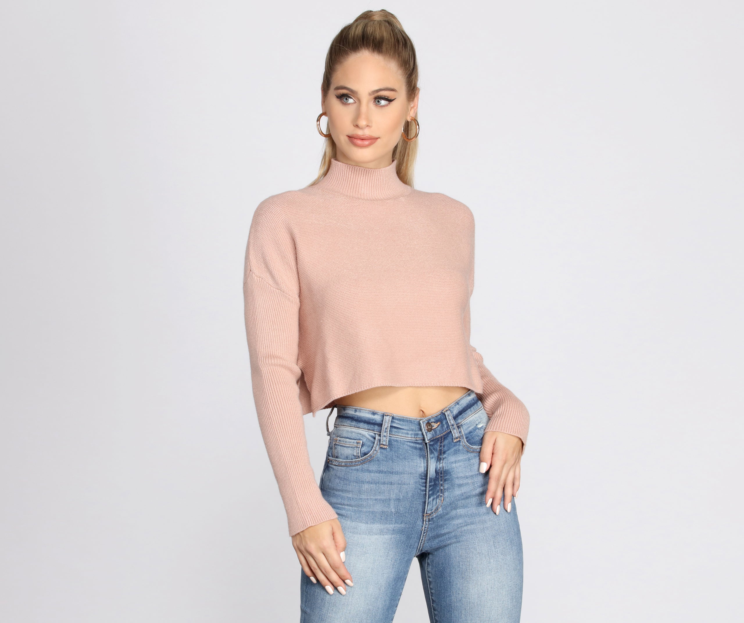 Betere Sweater Weather Mock Neck Cropped Top – Windsor YV-39