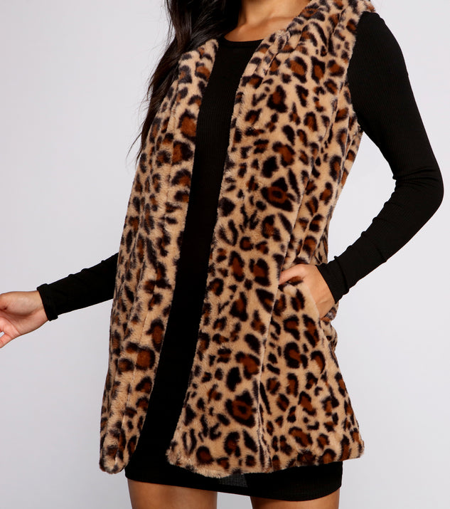 So Sassy Faux Fur Leopard Print Vest#N#& Windsor