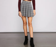 Chic Houndstooth Pleated Mini Skirt – Windsor