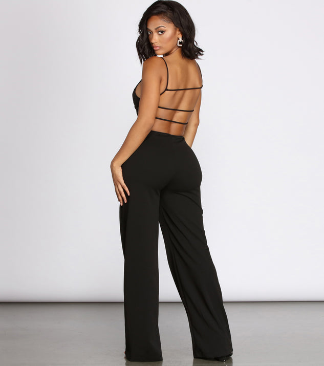 The Chic Classic Jumpsuit will help you dress the part in stylish holiday party attire, an outfit for a New Year’s Eve party, & dressy or cocktail attire for any event.