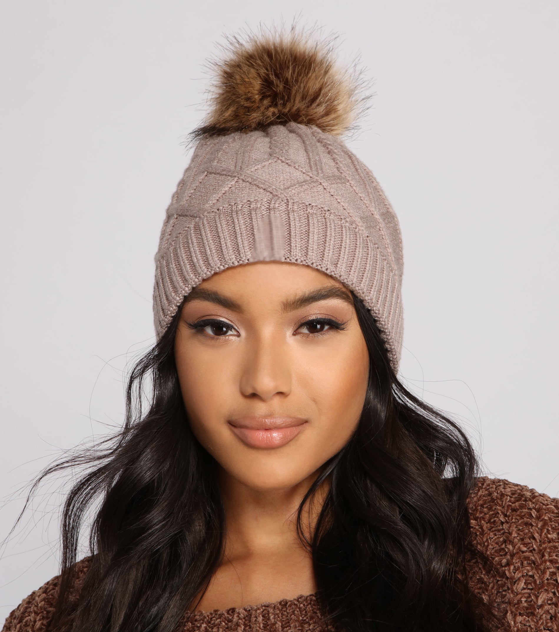 Basic Cable Knit Pom Pom Beanie & Windsor