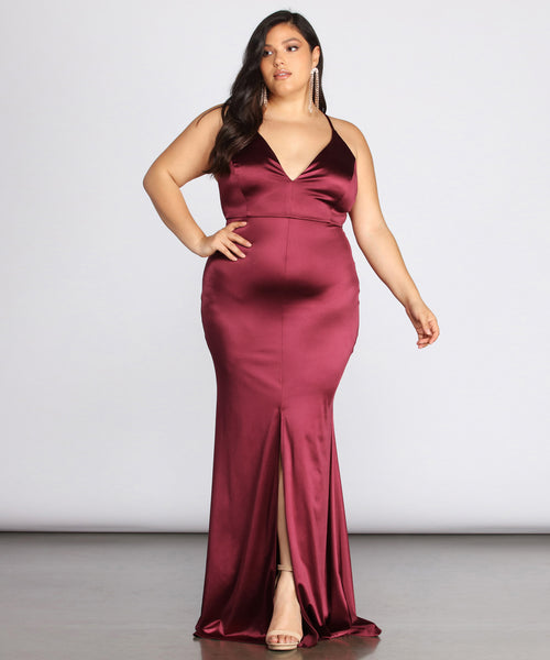 Plus Elin Satin Evening Dress & Windsor