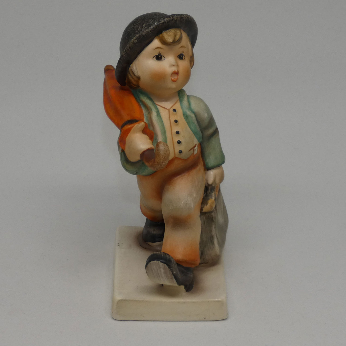 HUM11 Hummel figurine Merry Wanderer – Antiques