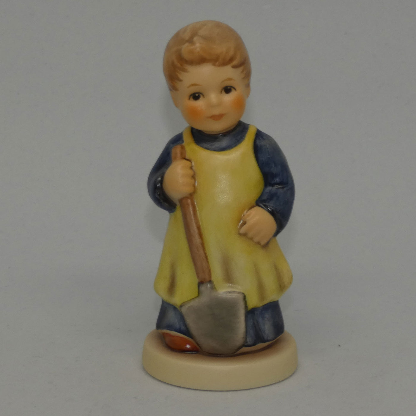 HUM727 MI Hummel figurine Garden – Roundabout Antiques