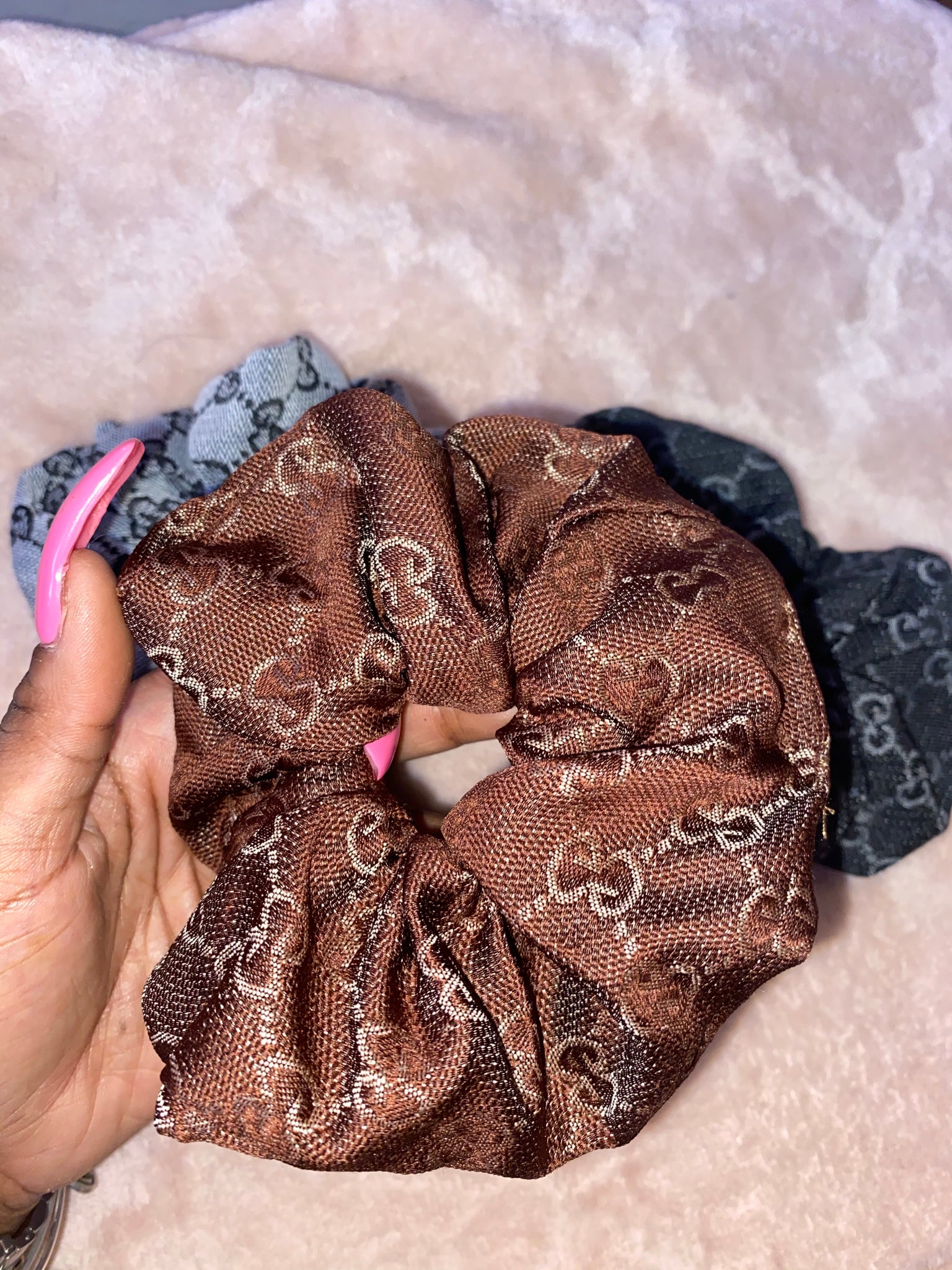 gucci scrunchie price