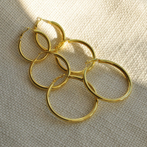 gold hoop earrings set