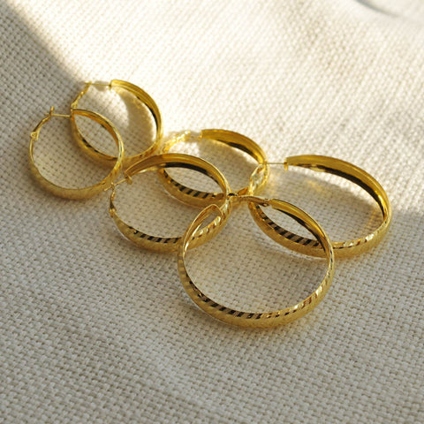 gold hoop earrings set