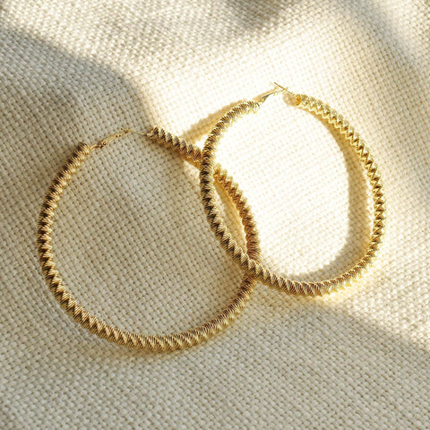gold twist hoop earrings 