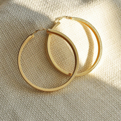 wide gold hoop earrings 