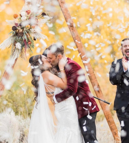 Confetti cannons for weddings 