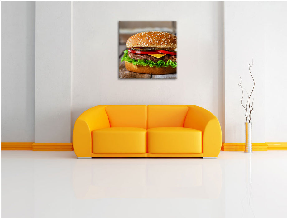 Burger mit Tomaten Leinwandbild Quadratisch über Sofa
