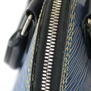 Louis Vuitton, Accessories, Louis Vuitton Bag Charm Chain Vivienne Gaston  Bff M0359 Gold Color Ladies Ke