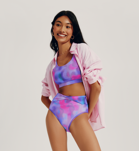 Open your eyes to a new era of period confidence! 😻 Kt Period Swimwear  lets your teen swim, dunk and dive in the pool without worry of